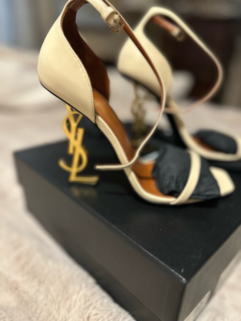 Saint Laurent Cream Leather Sandals with Gold YSL Sculptural Heels - Picture 2 of 4